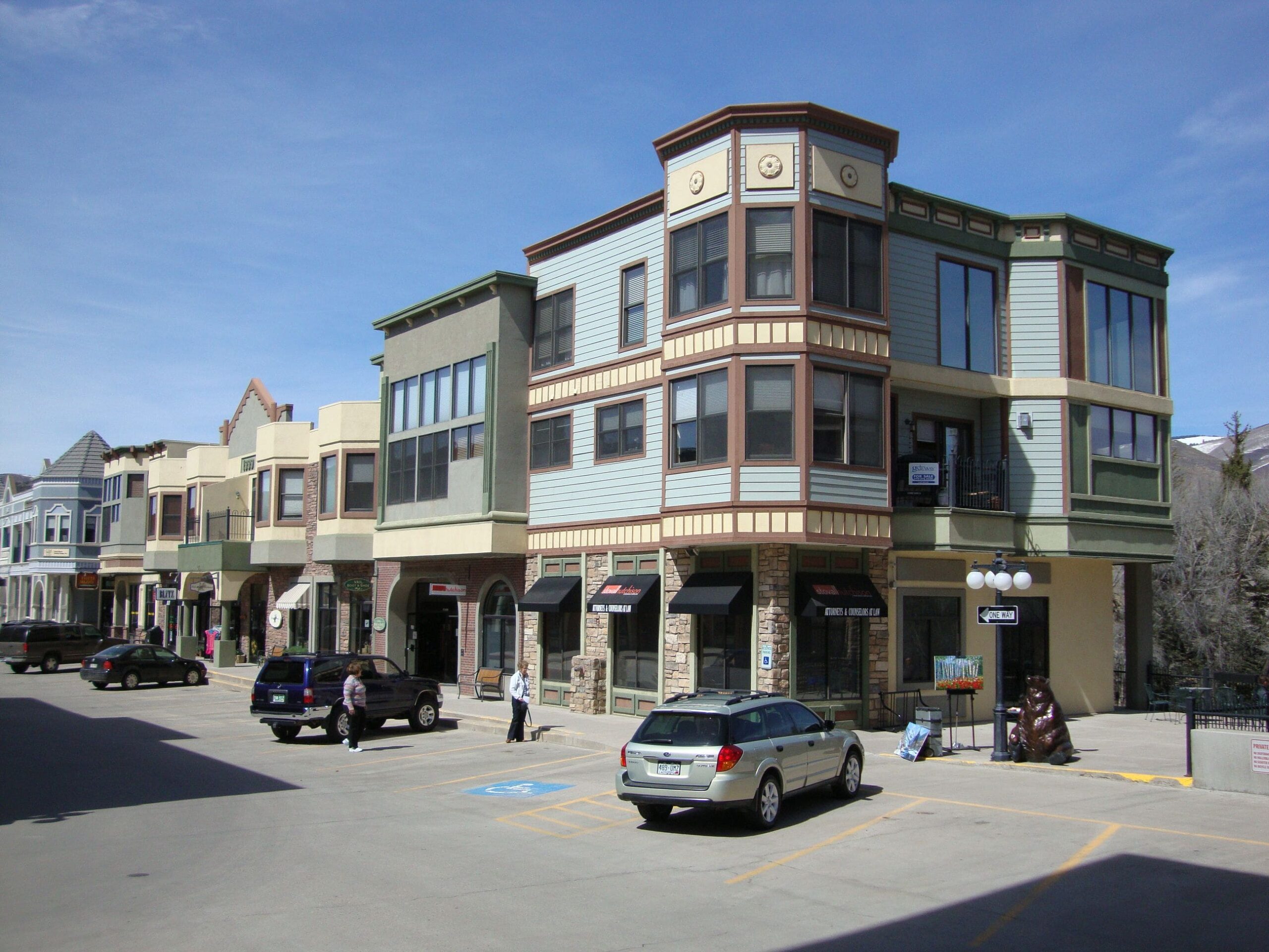 Wide angle view of the corner of the Emerald Building at Riverwalk at Edwards, Colorado.